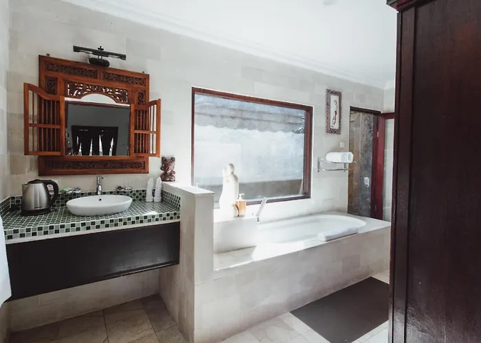 Kishi-kishi Artvilla By Arthousebali 4*